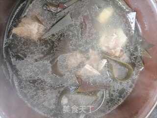 海带骨头汤的做法步骤：6