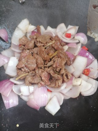 洋葱炒牛肉的做法步骤：5