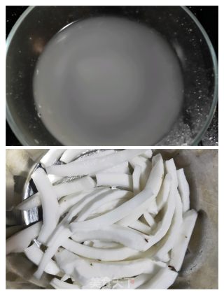 椰子鸡汤的做法步骤：2