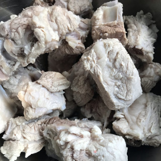 焖烧排骨的做法步骤：3