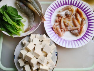 鲜美无比的海鲜汤的做法步骤：4