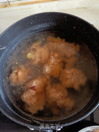 滑肉面的做法步骤：1