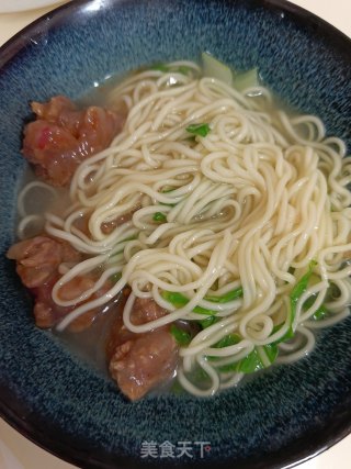 滑肉面的做法步骤：4