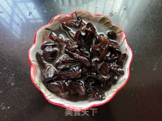 凉拌黑木耳的做法步骤：3