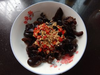 凉拌黑木耳的做法步骤：6