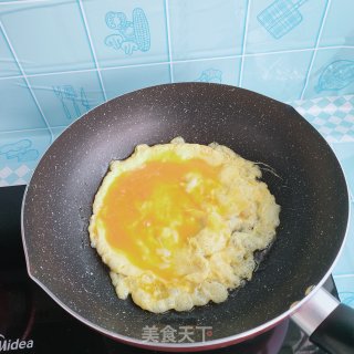 秋葵炒鸡蛋的做法步骤：5