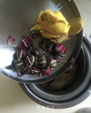 薏米玫瑰花茶的做法步骤：4