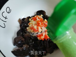 凉拌木耳的做法步骤：7