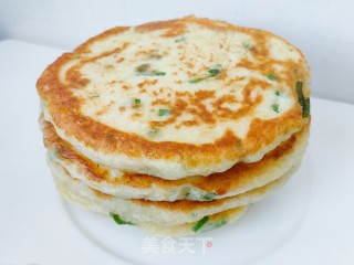 葱香发面饼的做法步骤：1