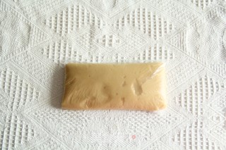人间小美味，凤梨and豆沙广式月饼！表皮油亮，新手零失败！的做法步骤：4