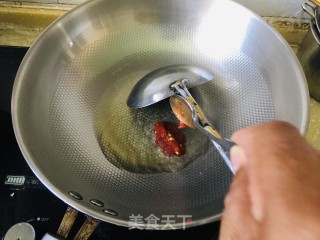 剁辣椒炒茄子的做法步骤：3