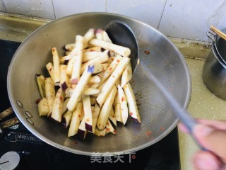 剁辣椒炒茄子的做法步骤：5