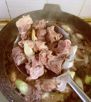 黄焖牛肉的做法步骤：3