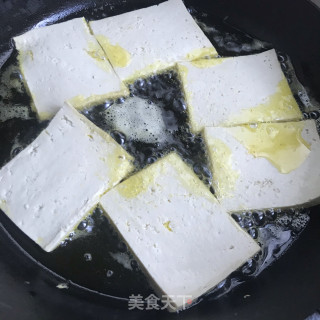 油豆腐丝拌洋葱的做法步骤：3