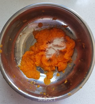 胡萝卜口袋饼的做法步骤：4
