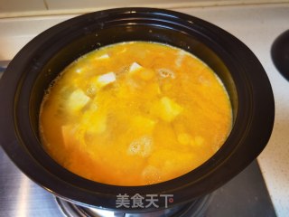 “蟹黄”豆腐煲的做法步骤：9