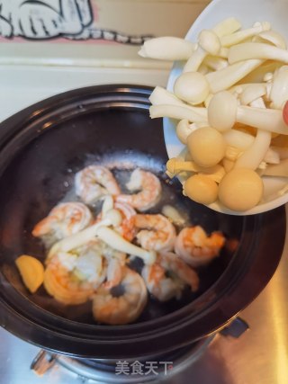 虾仁豆腐煲的做法步骤：8