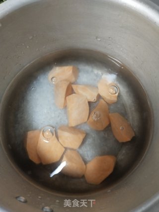 简单的潮汕番薯粥的做法步骤：2