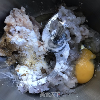 黄金虾肉饼的做法步骤：4