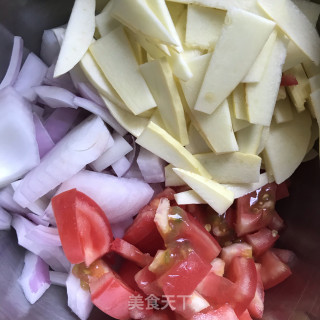 牛肉时蔬炒面皮的做法步骤：3