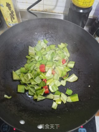 辣椒炒肉的做法步骤：4