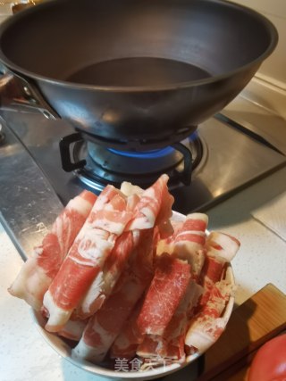 番茄肥牛煲的做法步骤：3