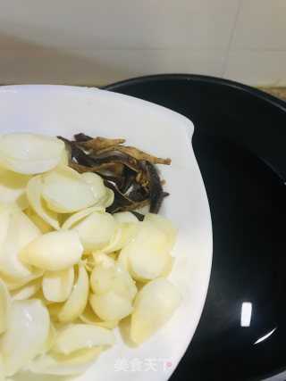 陈皮百合汤的做法步骤：4