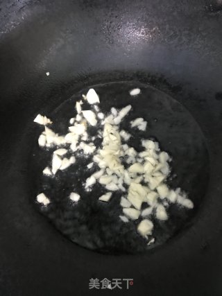 番茄炒辣椒的做法步骤：3