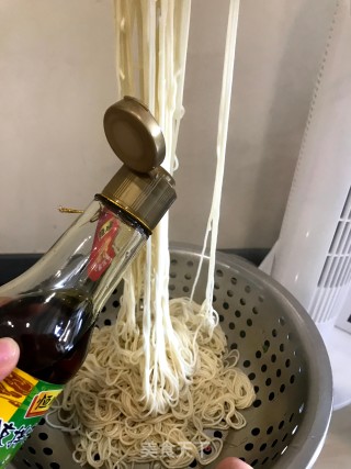 元宝家的重庆凉面的做法步骤：4
