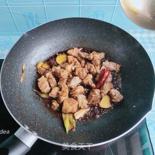 家常炖牛腩的做法步骤：11