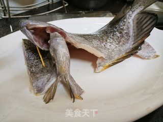 清蒸‘立’鱼的做法步骤：3