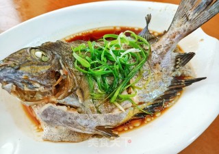 清蒸‘立’鱼的做法步骤：7