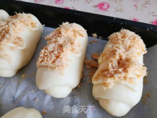 好吃的肉松面包的做法步骤：9
