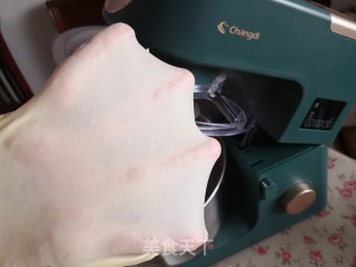 毛线球面包的做法步骤：2