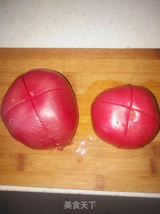 网红番茄鸡蛋水饺的做法步骤：2