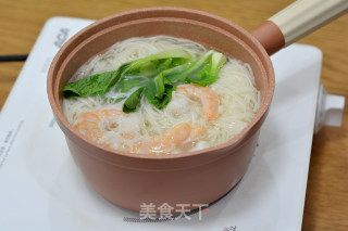 快手美味早餐之秋葵厚蛋烧&大虾青菜面的做法步骤：12