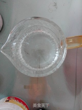 蜂蜜柠檬水的做法步骤：2