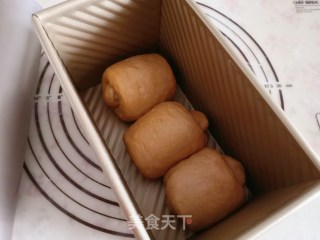 红糖吐司的做法步骤：6