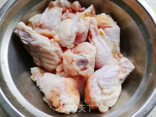 金黄脆香的炸鸡的做法步骤：1