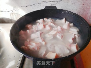 红烧肉炖蛋的做法步骤：3
