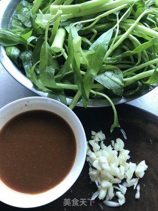 黄豆酱炒通菜的做法步骤：2
