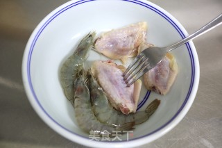 无油解馋的烤翅烤虾烤薯角的做法步骤：2