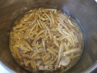 黄花菜排骨汤的做法步骤：10