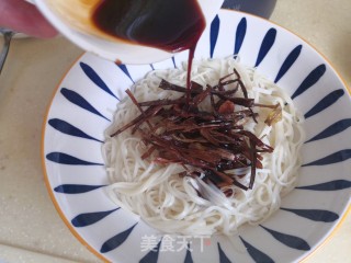 香香的葱油面的做法步骤：8