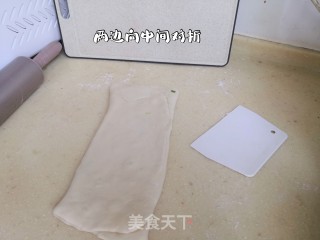 牛奶花卷的做法步骤：6