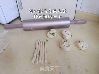 牛奶花卷的做法步骤：8
