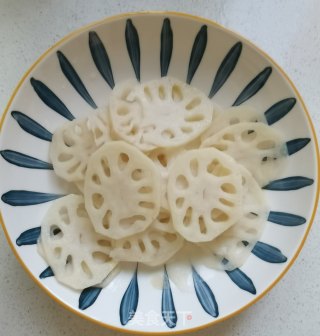 凉拌藕片的做法步骤：2