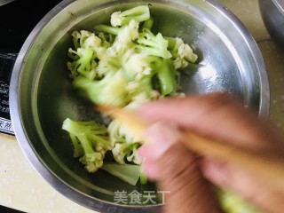 凉拌有机菜花的做法步骤：5