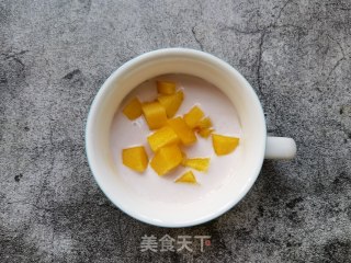 蟠桃麦片酸奶杯的做法步骤：5