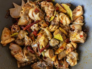 扁豆玉米土豆炖鸡块的做法步骤：7